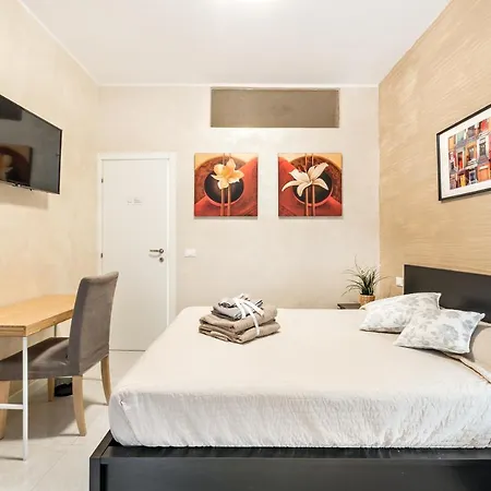 招待所 Gold House 2 3*