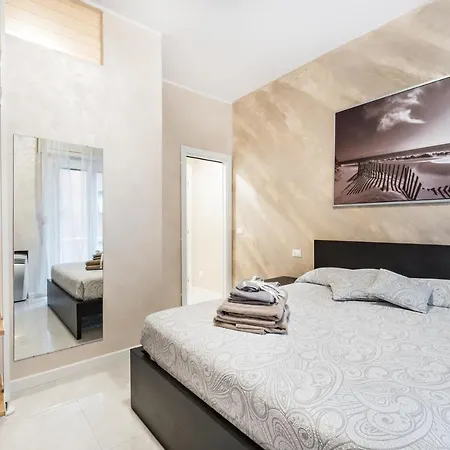 Gold House 2 3* La Spezia